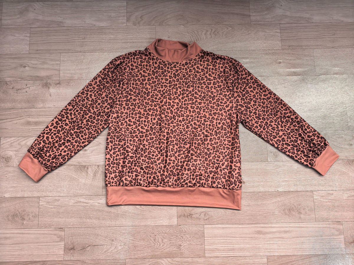 No moq Preorder Adult Women Long Sleeves Leopard Shirt Tops Brown Pullover Clothes