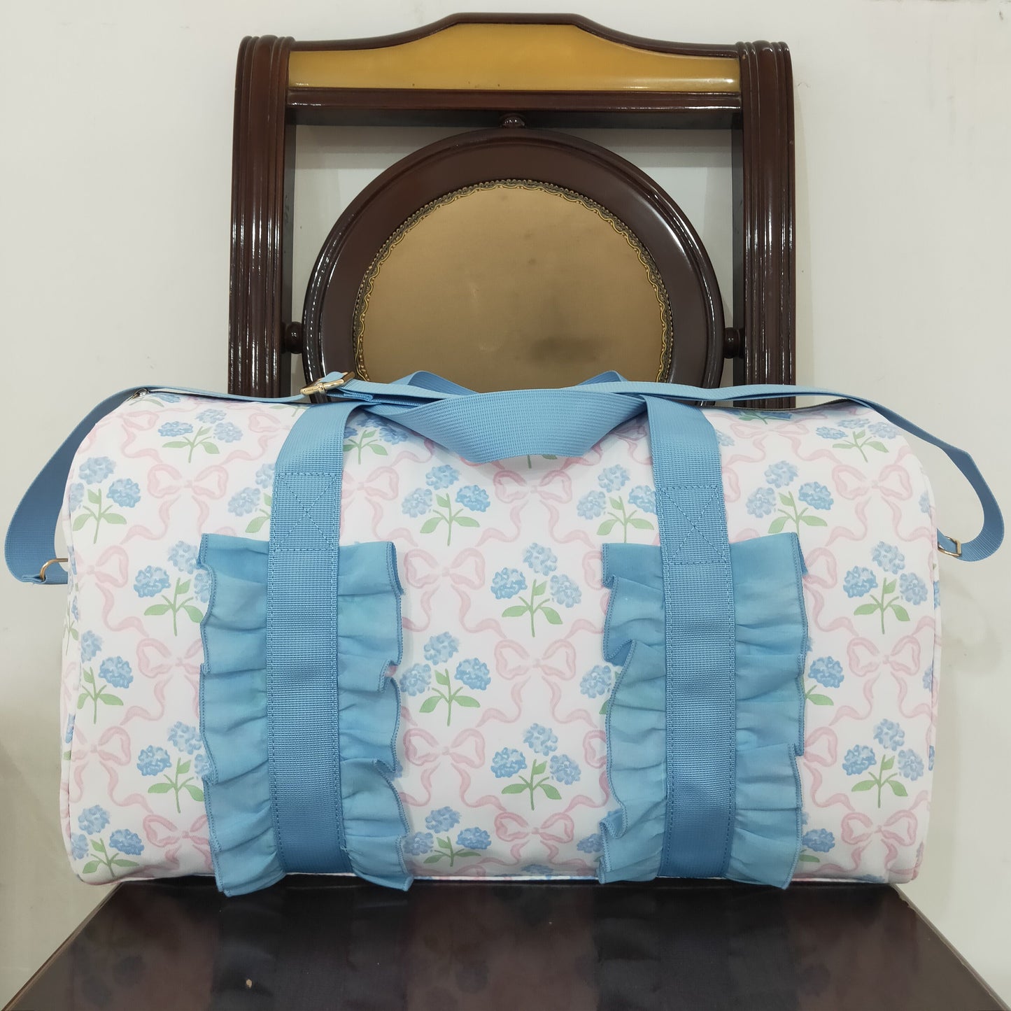 USA Shop Blue Bows Flower Ruffle Gym Bag