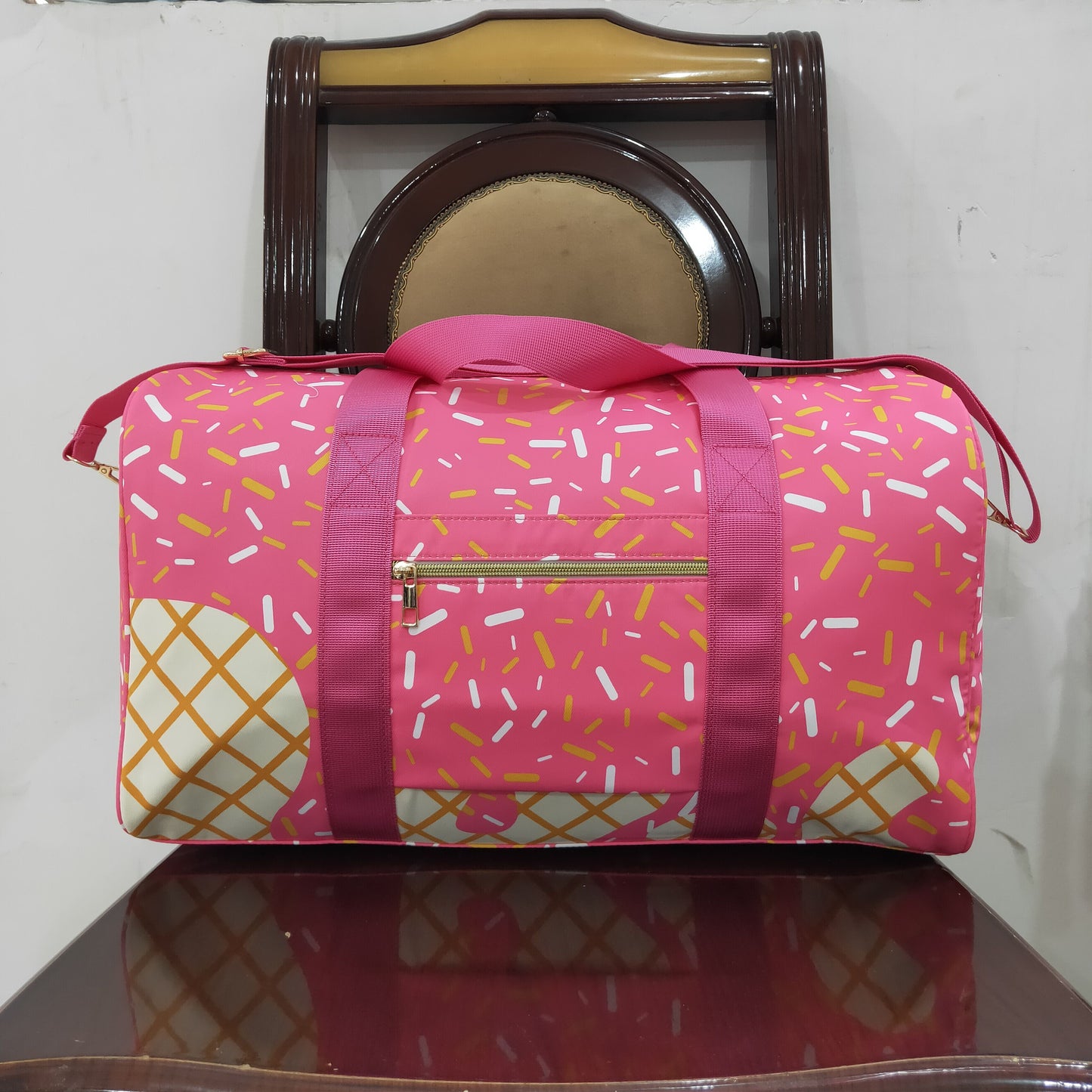 USA Shop Sprinkles Drip Pink Duffle Gym Travel Bag