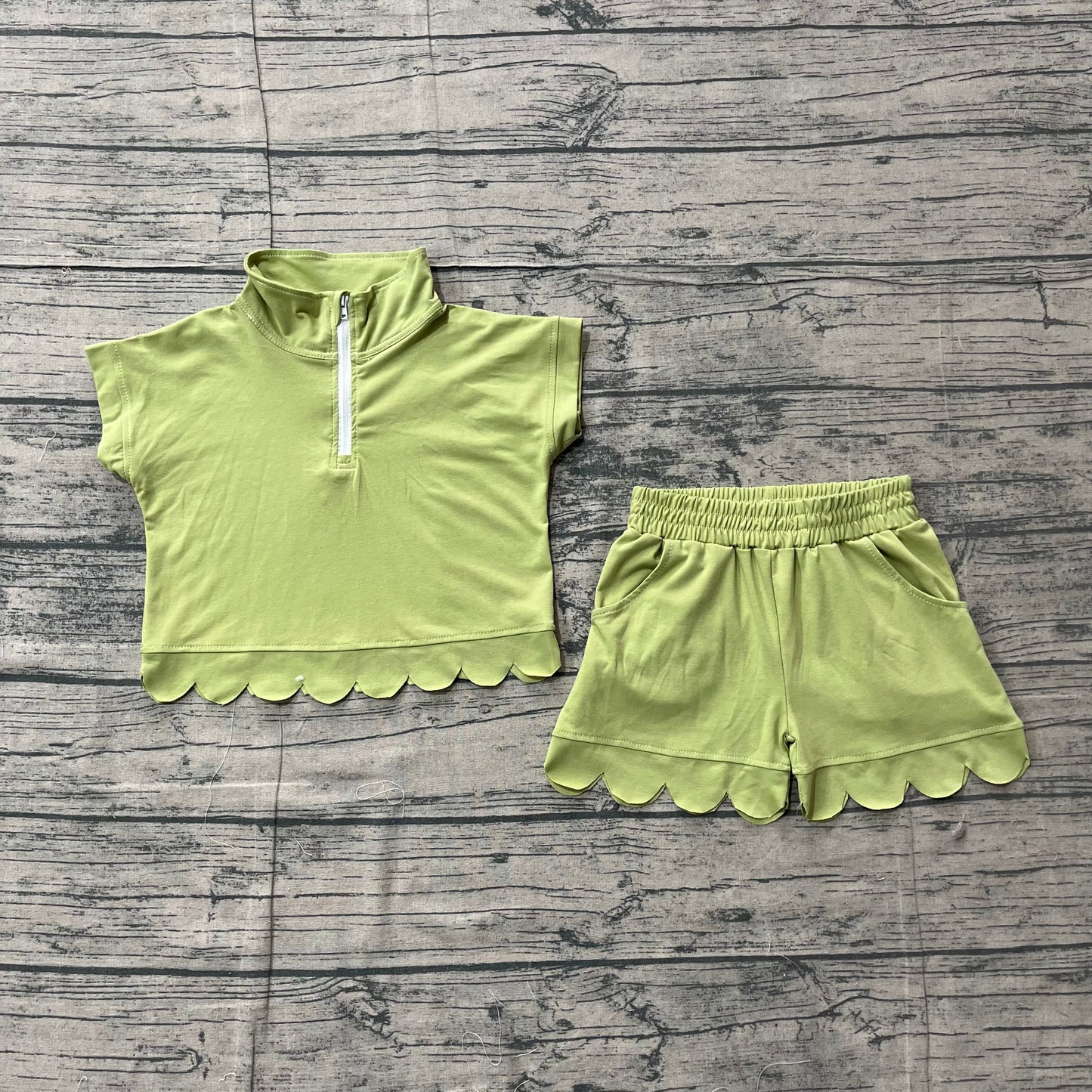 Preorder Baby Girls Kids Green Short Sleeves Zipper Shirt Scallop Shorts Set