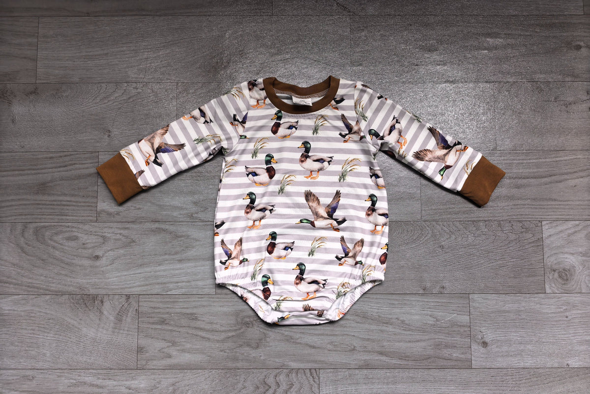 No moq Preorder Baby Boys Infant Long Sleeves Ducks Stripes Bubble Romper Clothes