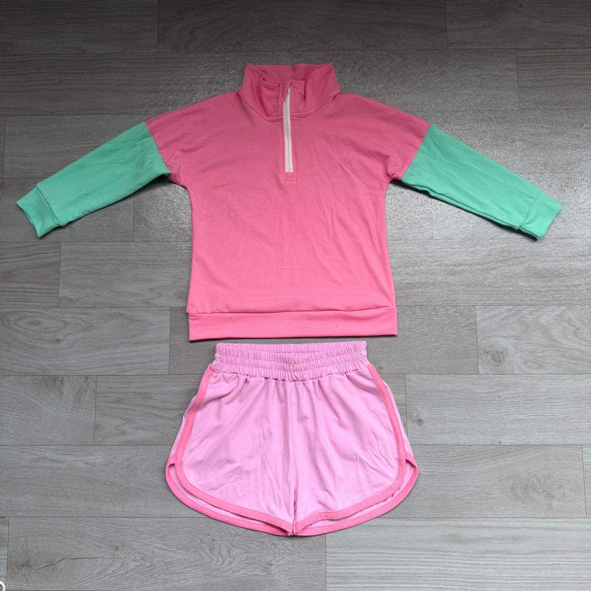 No moq Preorder Toddler Girls Color Block Half Zip Collar Sweatshirt Athletic Shorts Set